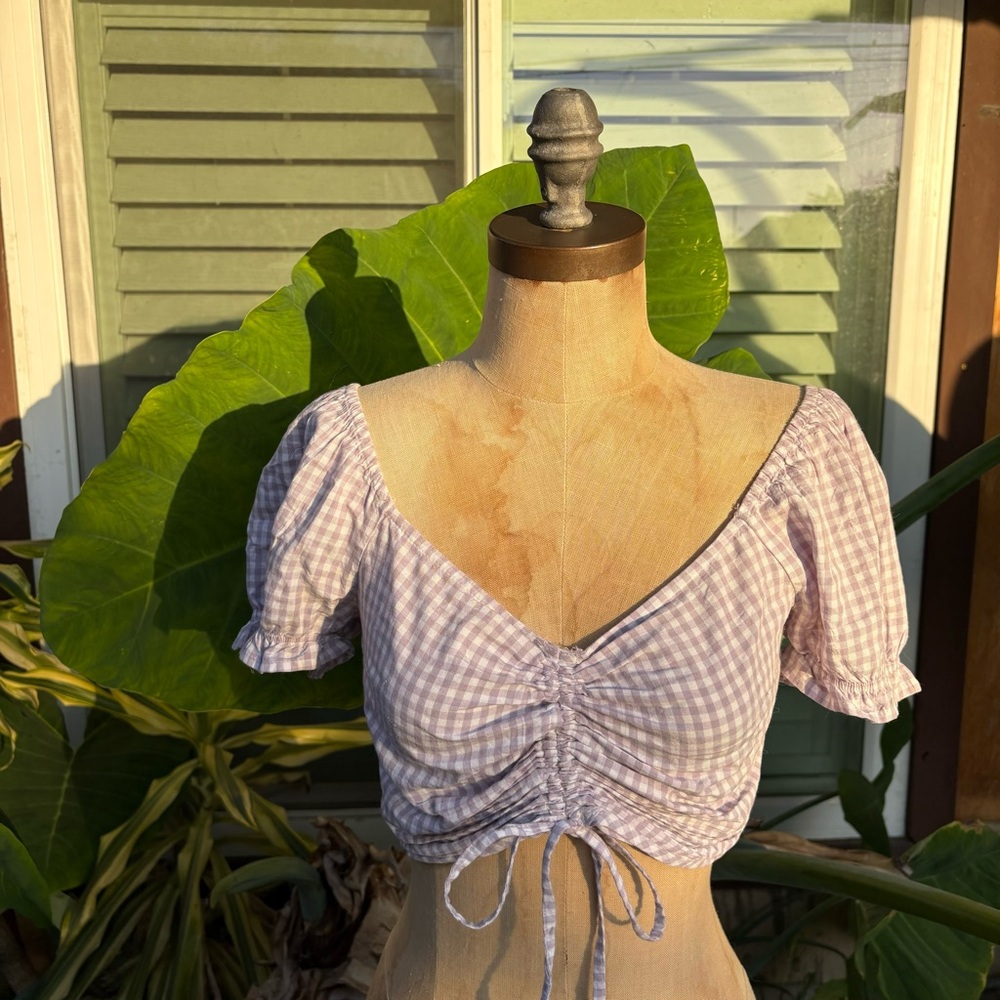 Gingham cropped top 🦋
